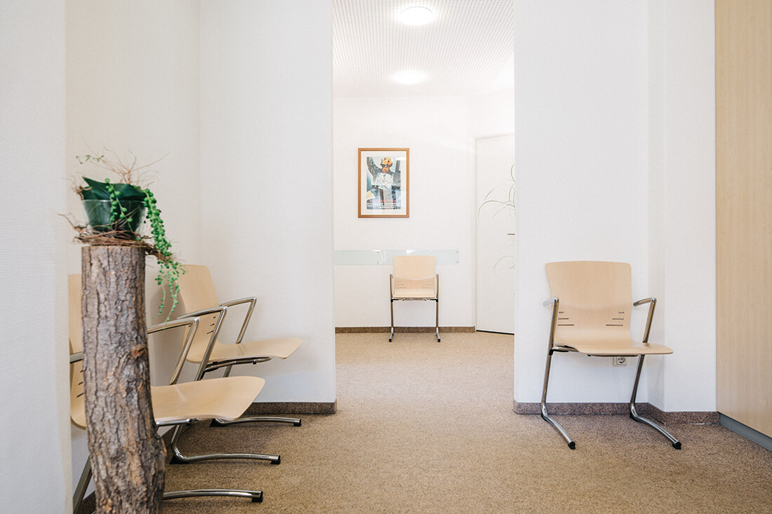 Hausarzt Partenkirchen - Dr. Kainz - Wartezimmer der Praxis